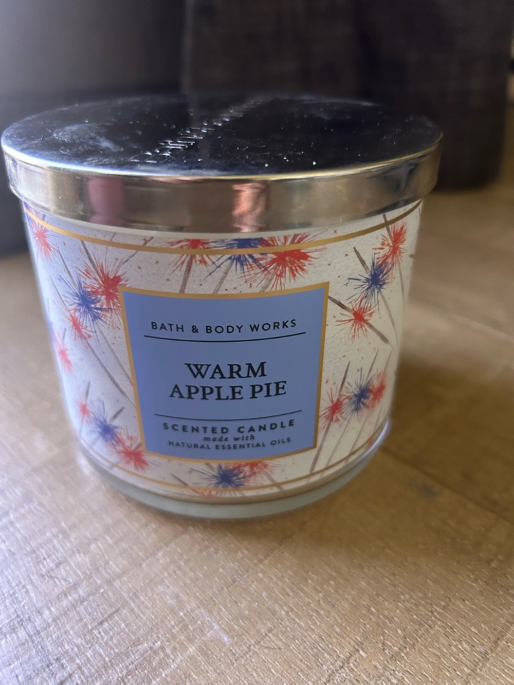 Bath & Body Works Warm Apple Pie Candle - White with Red & Blue Starburst